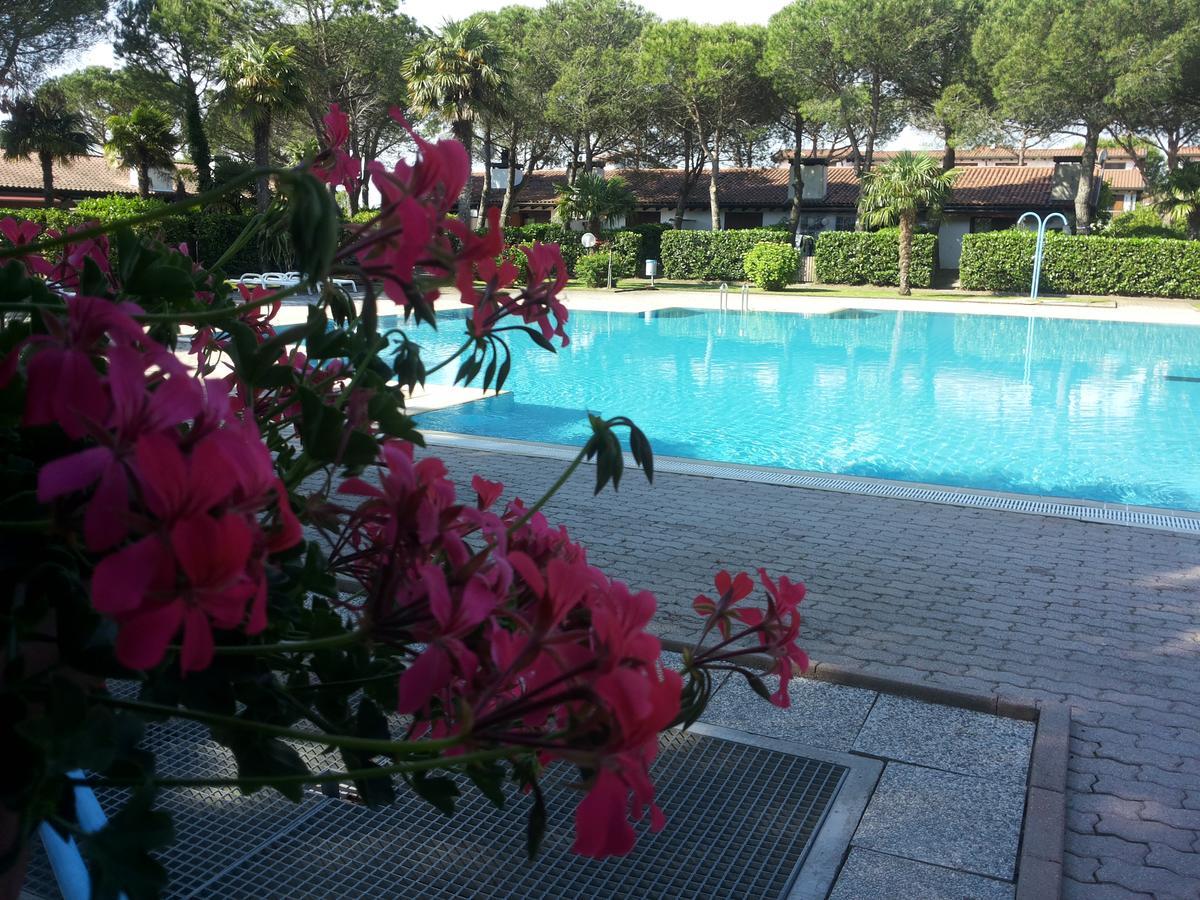 Villetta Corte Grande Villa Aprilia Marittima Kültér fotó